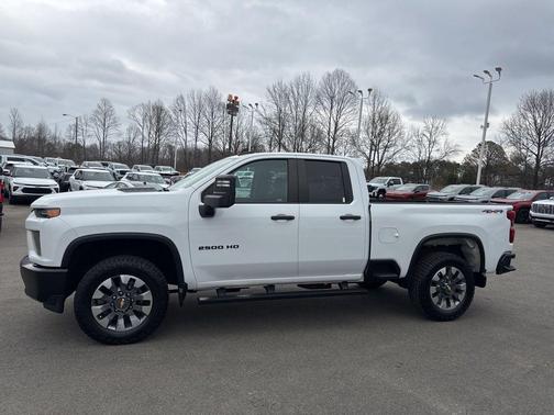 2022 Chevrolet Silverado 2500 Custom