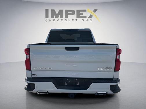 Polar White Tricoat 2026 Chevrolet Silverado 1500 High Country