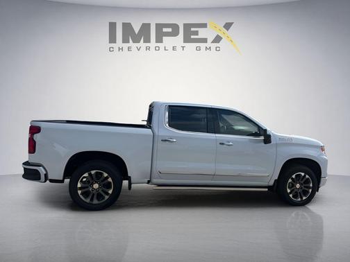Polar White Tricoat 2026 Chevrolet Silverado 1500 High Country