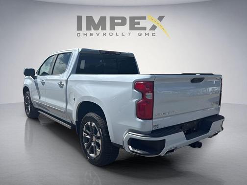 Polar White Tricoat 2026 Chevrolet Silverado 1500 High Country