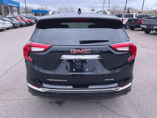 2023 GMC Terrain Denali