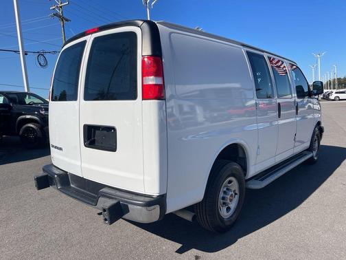 2023 GMC Savana 2500 Work Van