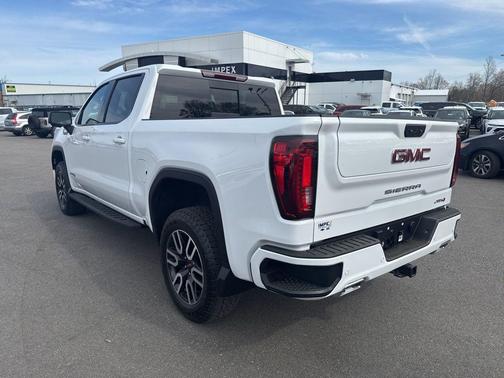 Summit White 2025 GMC Sierra 1500 AT4