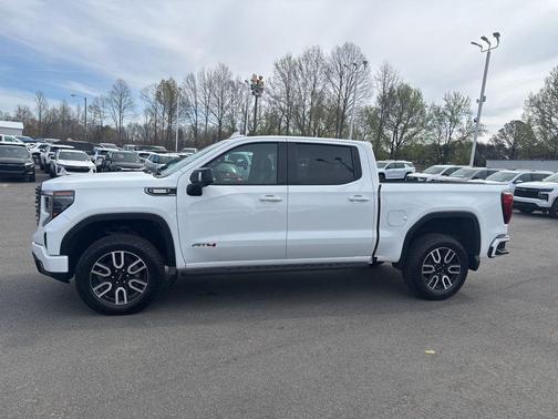 Summit White 2025 GMC Sierra 1500 AT4
