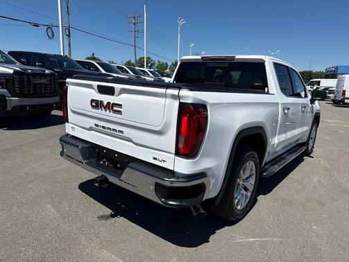 Summit White 2019 GMC Sierra 1500 SLT