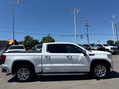 Summit White 2019 GMC Sierra 1500 SLT