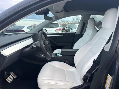 2022 Tesla Model Y Performance Dual Motor All-Wheel Drive