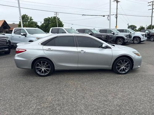 Celestial Silver Metallic 2016 Toyota Camry XSE