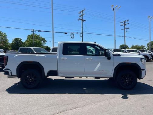 2025 GMC Sierra 2500 AT4