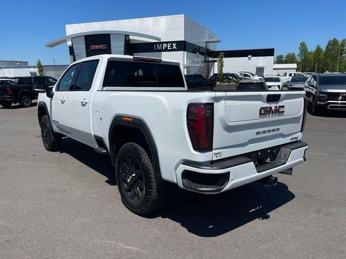 2025 GMC Sierra 2500 AT4