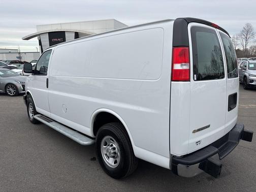 2024 Chevrolet Express 2500 RWD 2500 Regular Wheelbase WT