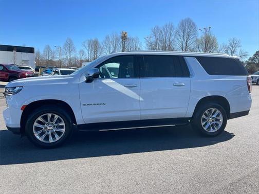 2023 Chevrolet Suburban Premier