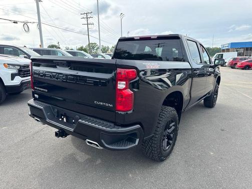 Black 2026 Chevrolet Silverado 1500 Custom Trail Boss
