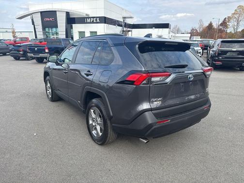 2024 Toyota RAV4 Hybrid LE