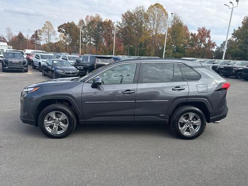 2024 Toyota RAV4 Hybrid LE