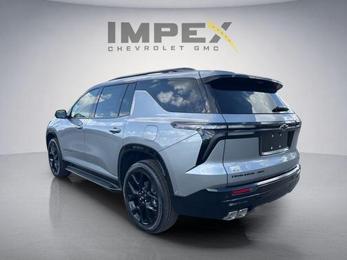 Sterling Gray Metallic 2026 Chevrolet Traverse RS