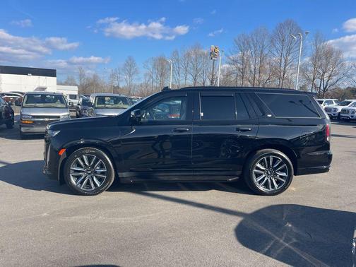 2023 Cadillac Escalade Sport