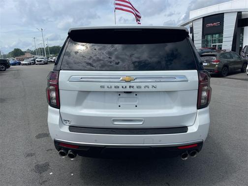 2022 Chevrolet Suburban 4WD High Country