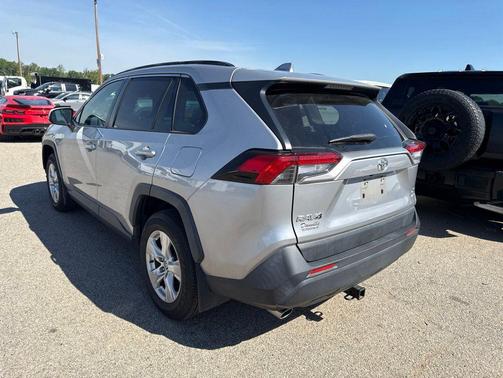Silver Sky Metallic 2020 Toyota RAV4 XLE