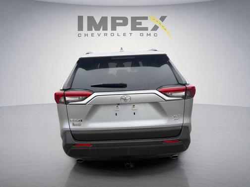 Silver Sky Metallic 2020 Toyota RAV4 XLE