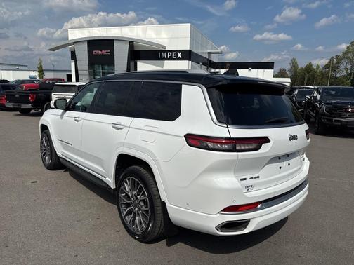 2022 Jeep Grand Cherokee L Summit Reserve