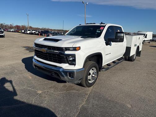 2024 Chevrolet Silverado 3500 LT