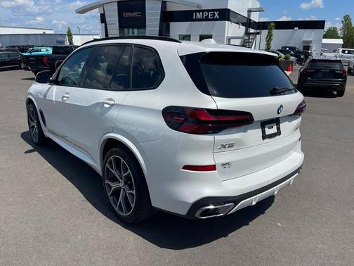 2024 BMW X5 xDrive40i