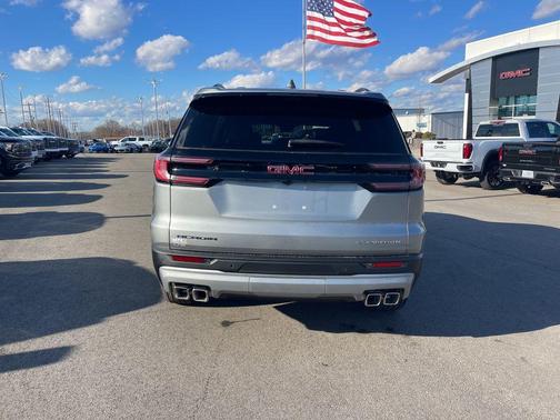 2026 GMC Acadia Elevation FWD