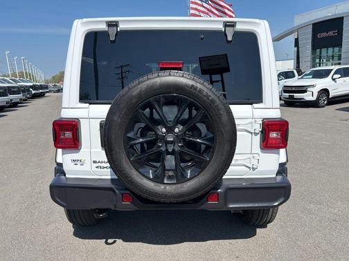 Bright White Clearcoat 2025 Jeep Wrangler 4xe Sahara
