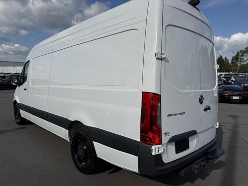 2025 Mercedes-Benz Sprinter 2500 High Roof