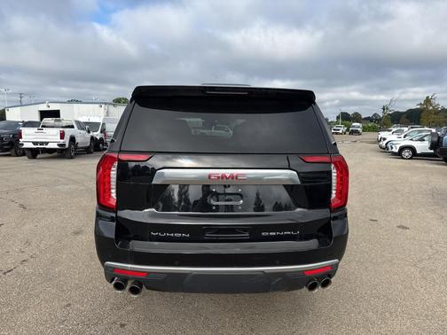 2024 GMC Yukon XL Denali