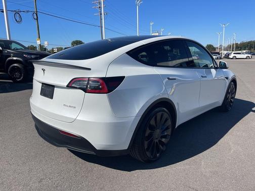 2022 Tesla Model Y Performance Dual Motor All-Wheel Drive