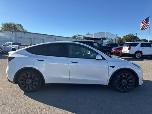 2022 Tesla Model Y Performance Dual Motor All-Wheel Drive