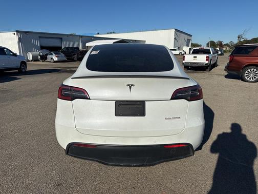 2022 Tesla Model Y Performance Dual Motor All-Wheel Drive