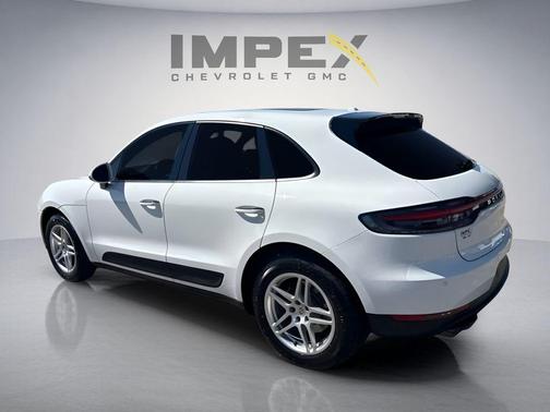 2021 Porsche Macan Macan