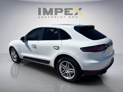 2021 Porsche Macan Macan