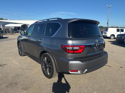 2024 Nissan Armada Platinum 4WD