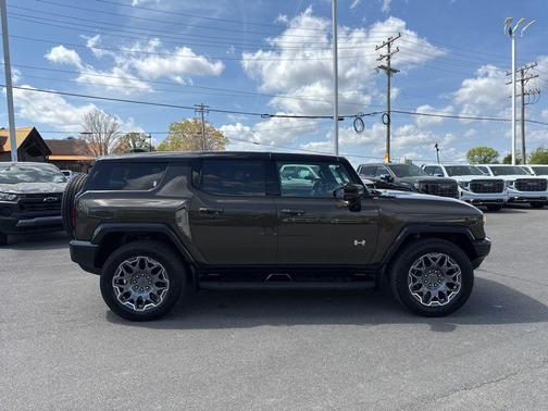 Deep Aurora Metallic (Dark Bronze) 2025 GMC HUMMER EV SUV 3X