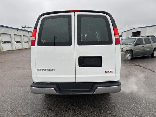 2022 GMC Savana 2500 Work Van