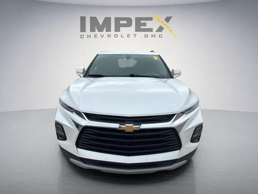 Iridescent Pearl Tricoat 2020 Chevrolet Blazer 1LT