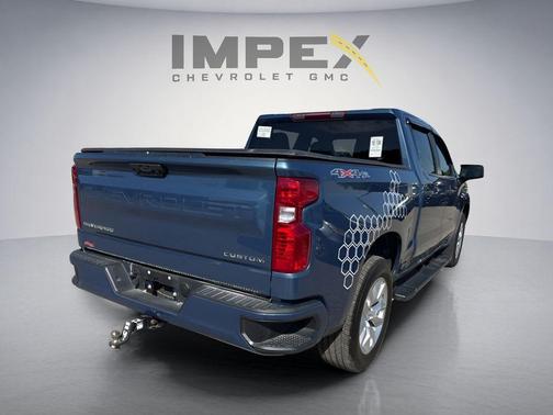 Lakeshore Blue Metallic 2024 Chevrolet Silverado 1500 Custom