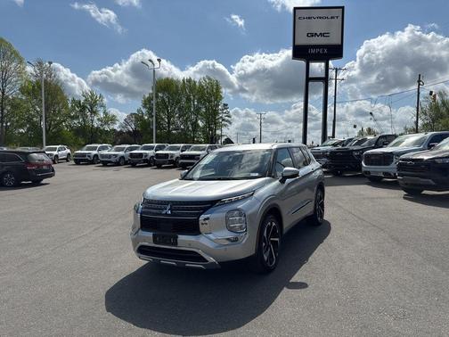 Alloy Silver Metallic 2022 Mitsubishi Outlander SE