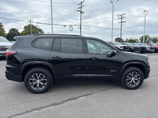 2025 GMC Acadia AWD AT4
