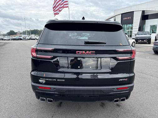 2025 GMC Acadia AWD AT4