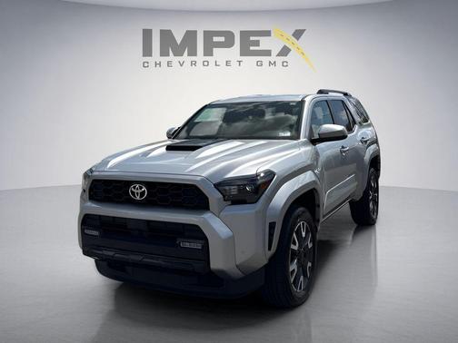 Silver 2025 Toyota 4Runner SR5