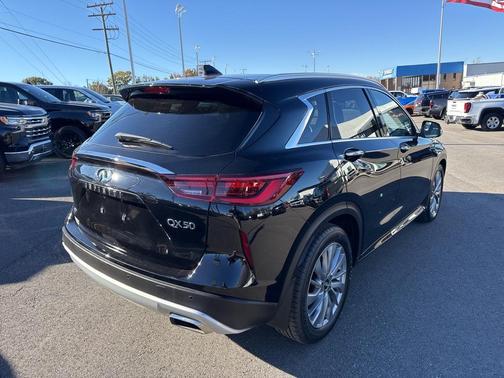 2024 INFINITI QX50 LUXE AWD