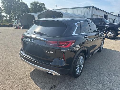 2024 INFINITI QX50 LUXE AWD