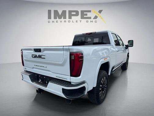 Glacier White Tricoat 2026 GMC Sierra 2500 Denali Ultimate