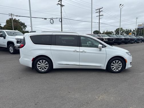 2018 Chrysler Pacifica Touring-L Plus