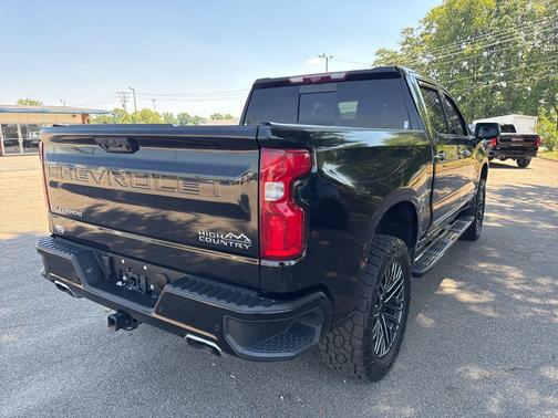 Black 2023 Chevrolet Silverado 1500 High Country